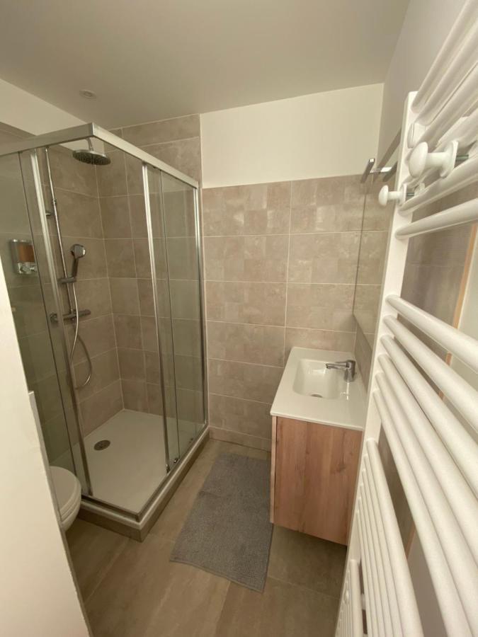 Studio Indre Climatise, La Halte De Cuze, Aux Abords De La Loire A Velo Huismes Exterior foto
