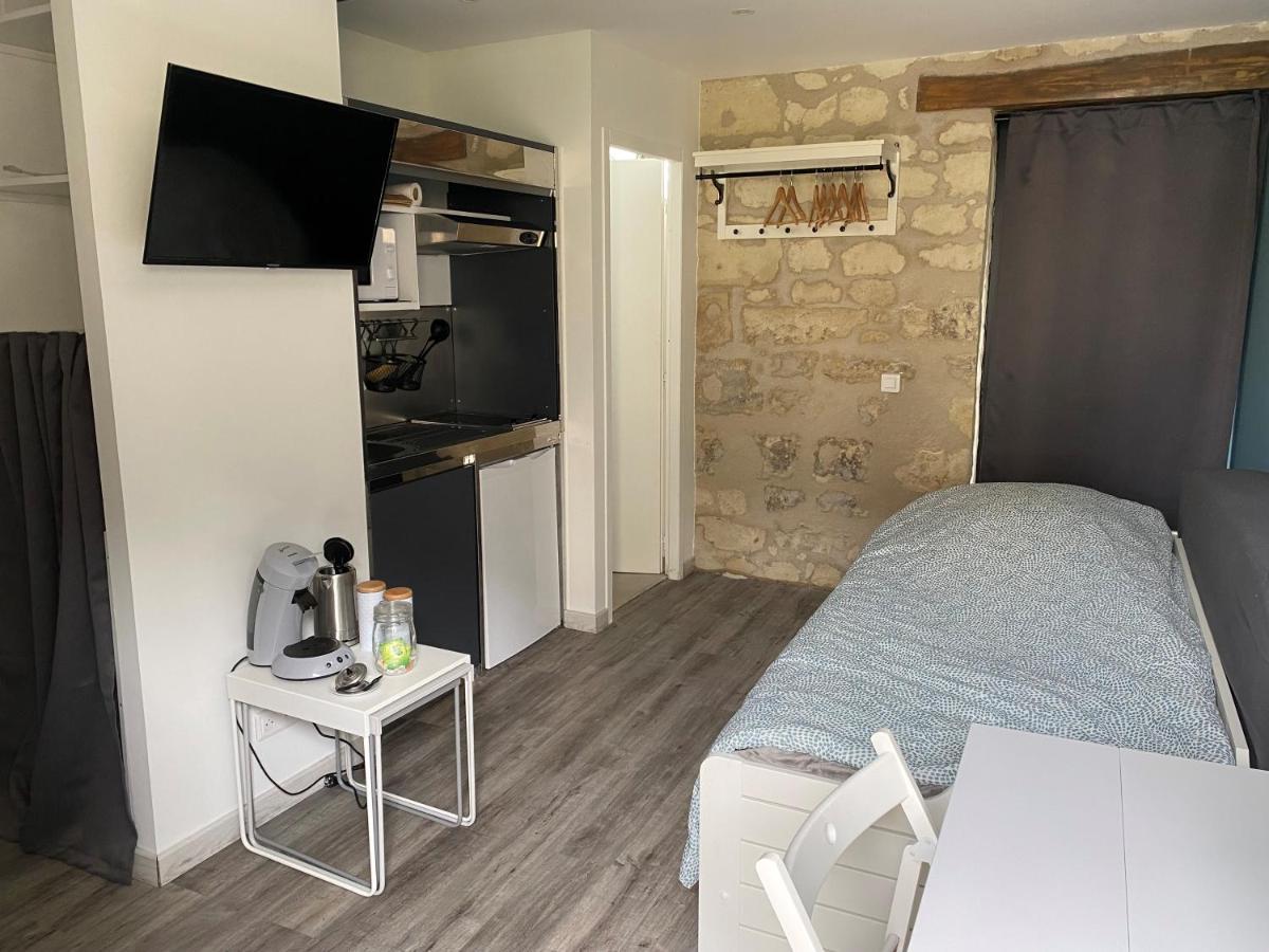 Studio Indre Climatise, La Halte De Cuze, Aux Abords De La Loire A Velo Huismes Exterior foto