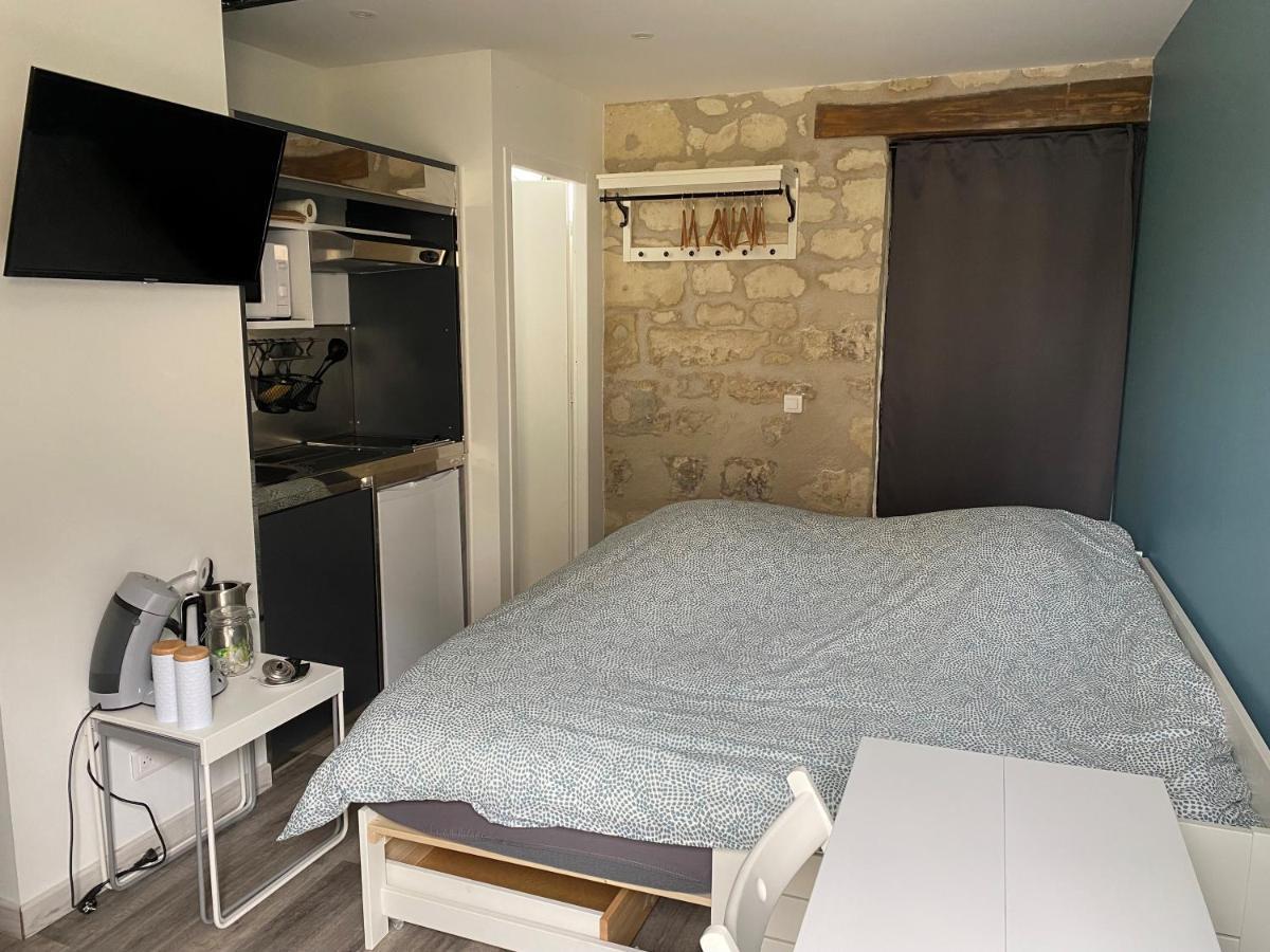 Studio Indre Climatise, La Halte De Cuze, Aux Abords De La Loire A Velo Huismes Exterior foto